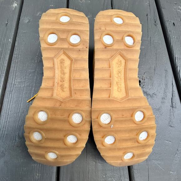 Adidas Womens Flashback Primeknit Legend Yellow Gold  BY9912 Size 11 - Picture 4 of 7